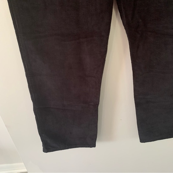 Levi’s Low Pro Mid Rise Straight Leg Corduroy Pants Black Womens 33x30 - Picture 2 of 8